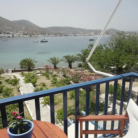 Captain Menegos Parikia (Paros)