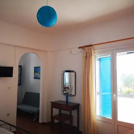 Apartment Captain Menegos Parikia (Paros)